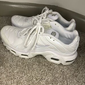 Nike Women's White Athletic Sneakers